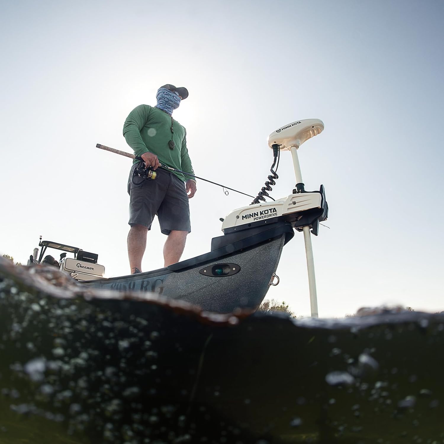 Minn Kota 1363576 Riptide PowerDrive 55 lb Thrust Bow-Mount Trolling Motor with Wireless Remote, 54″ Shaft, Saltwater - Image 6