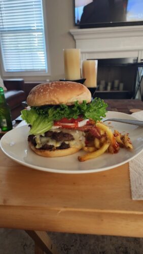 Ninja Woodfire Pro XL OG850 Electric Outdoor Grill and Smoker – 4-in-1 Portable BBQ with Built-In Thermometer, Air Fry, Bake, and Real Woodfire Flavor – Stainless Steel, 22-Inch, Dark Grey photo review