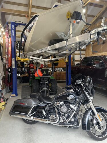 APlusLift HW-10KOH-A 10,000 lb (4,536 kg) 2-Post Overhead Car Lift – CE Certified, Truck Adapters, 3-Year Warranty photo review