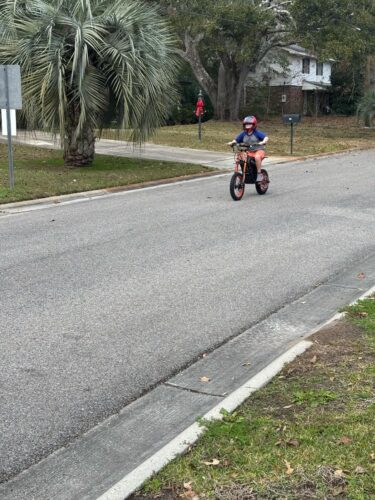 Soleil 01 2000 W Electric Dirt Bike – 14″ / 12″ Fat-Tyre, 48 V 21 Ah Battery, 37 mph / 60 km h⁻¹, Dual Suspension photo review