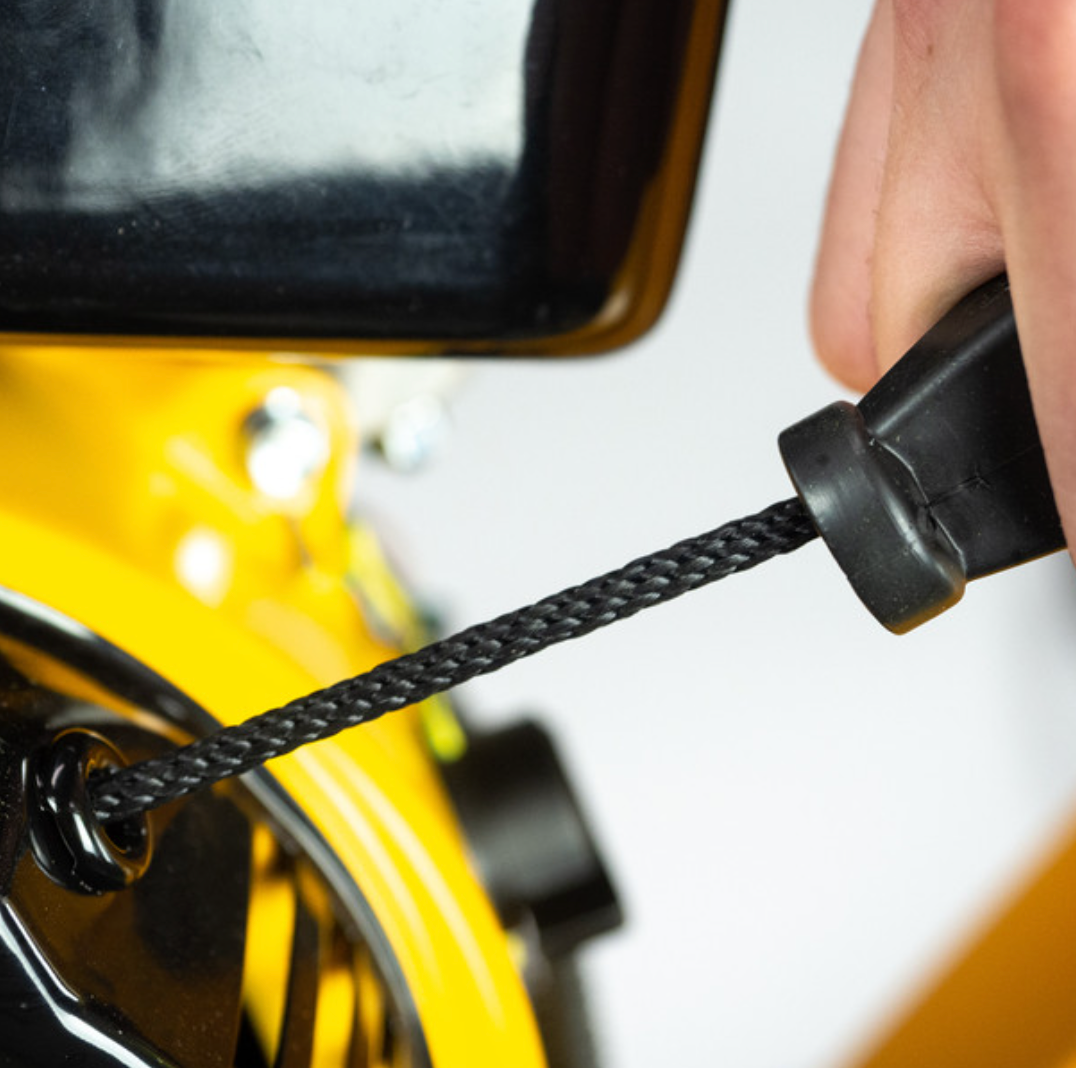 JCB 100mm /4” Heavy-duty Petrol Wood Chipper 7.5hp, 224cc 4-Stroke